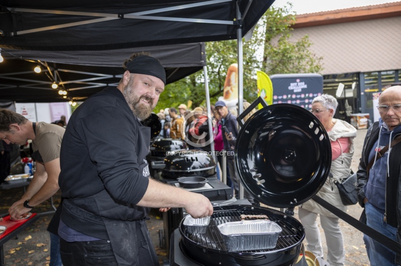 Bell Hot Dog Challenge 2025